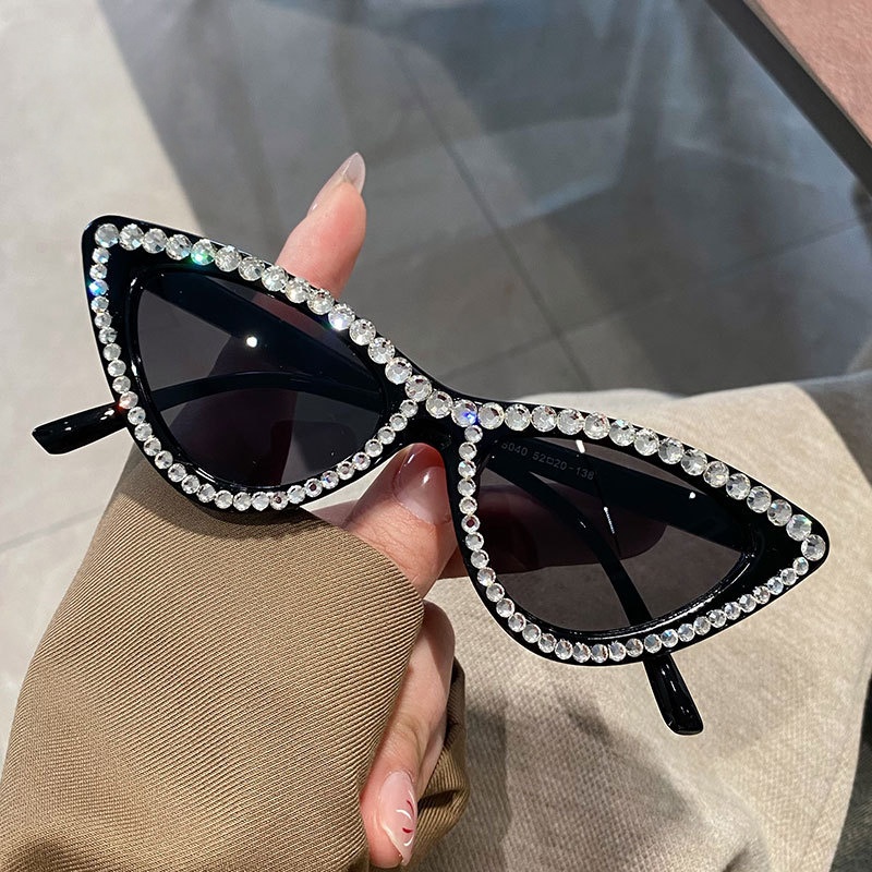 ヴィンテージ高級キャットアイサングラス女性ブランドデザイナー - Sunglasses Cat Eye のレビューと価格