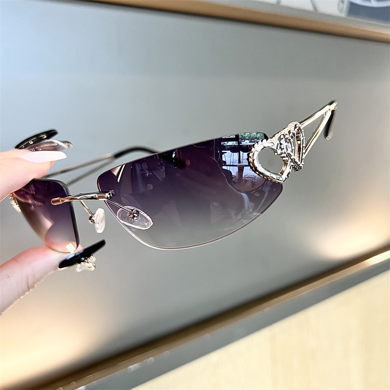 新しいオーバルキャットアイフレームレスマーキュリーサングラス - Sunglasses Cat Eye のレビューと価格