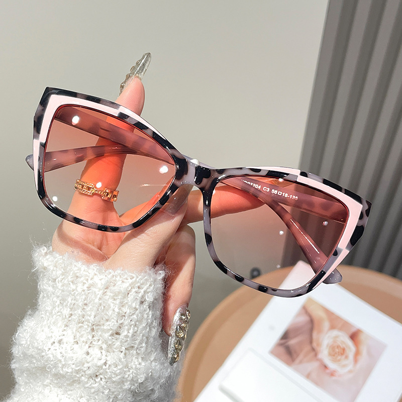 女性用カラーブロックキャットアイメガネフレーム、トレンディで - Sunglasses Cat Eye のレビューと価格