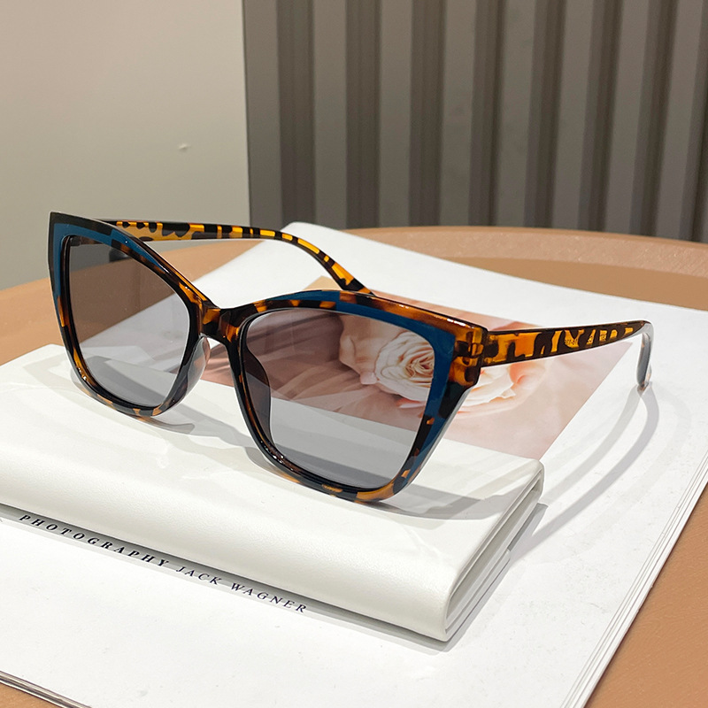 女性用カラーブロックキャットアイメガネフレーム、トレンディで - Sunglasses Cat Eye のレビューと価格
