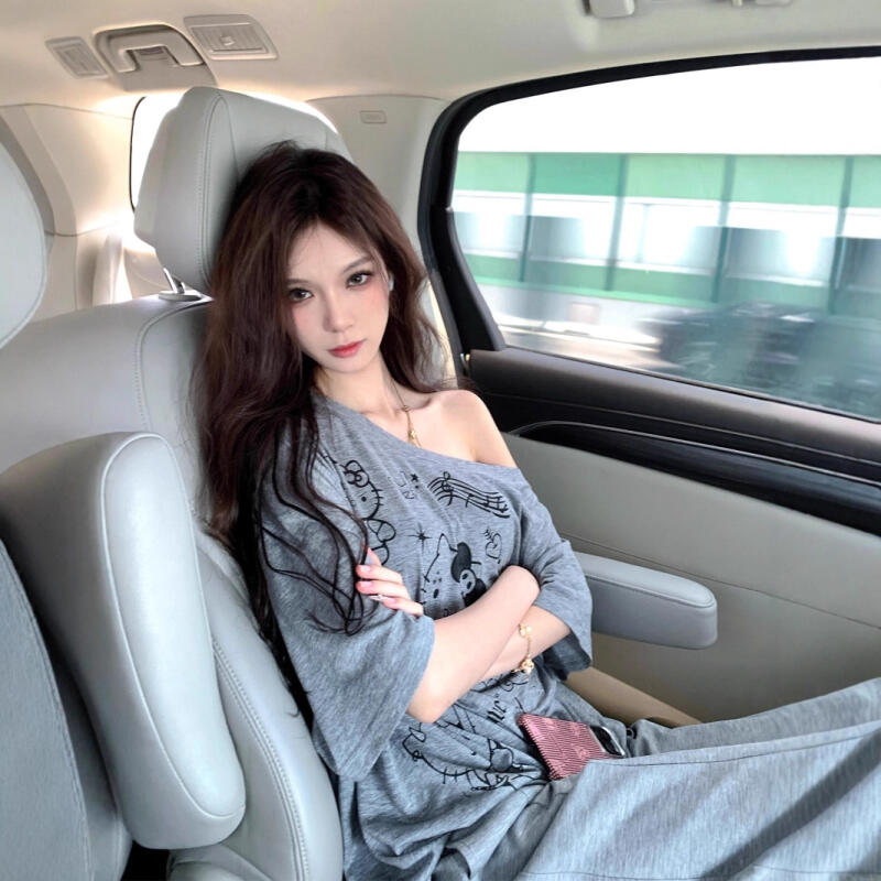 日焼け止めブラウス ハローキティ 斜め肩漫画トップス 薄手オ - Blouse Off Shoulder のレビューと価格