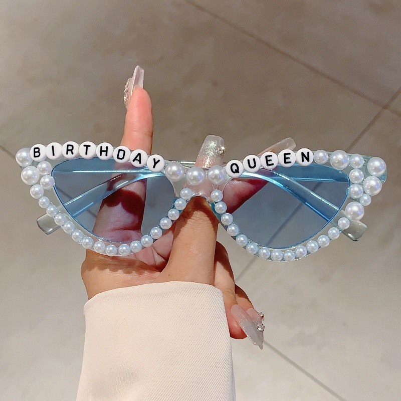 キャットアイデザイン ギフトシェード 光沢のあるパールの装飾 - Sunglasses Cat Eye のレビューと価格