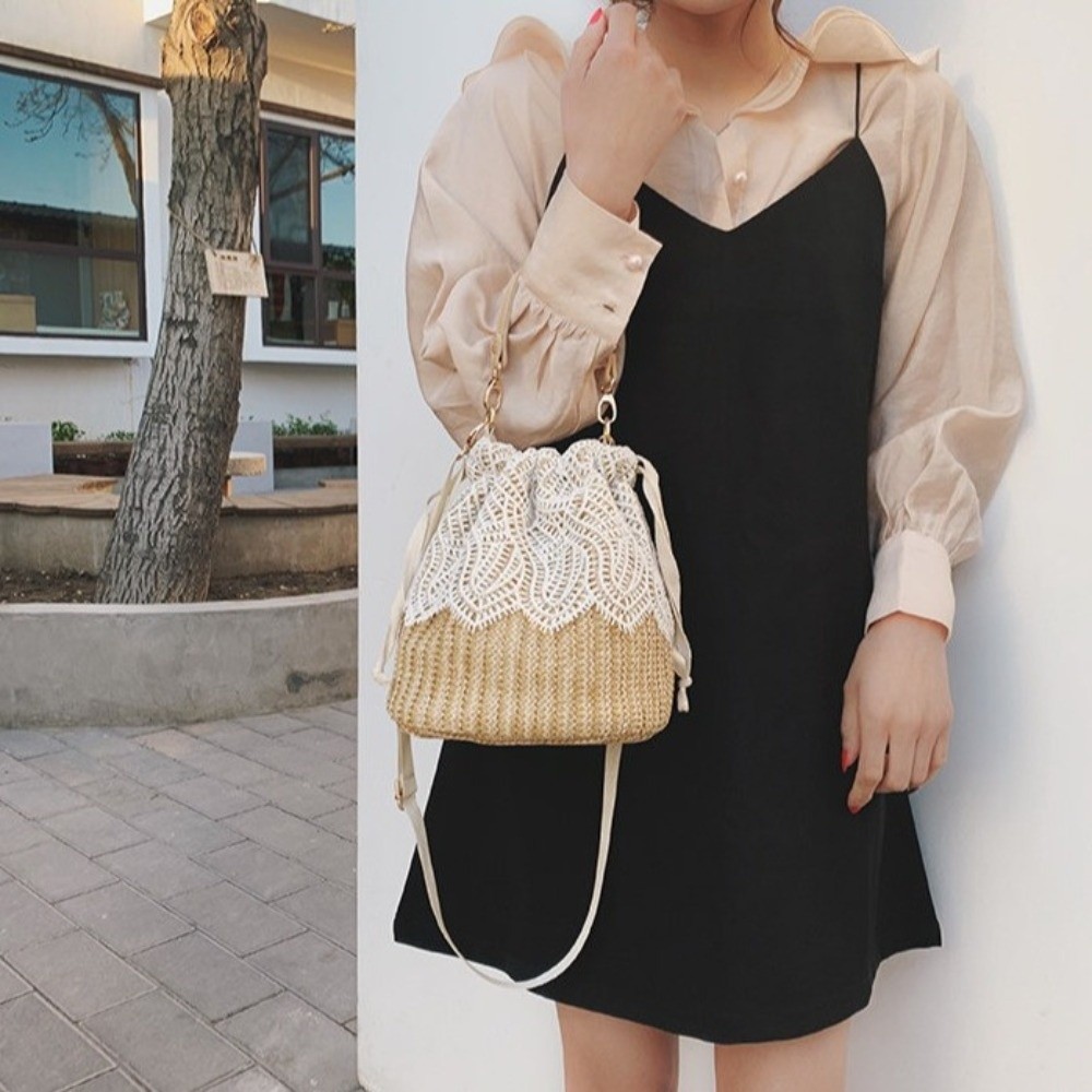 ヴィンテージレースストローショルダーバッグボヘミアンフラワー - Tote Bag Beach のレビューと価格