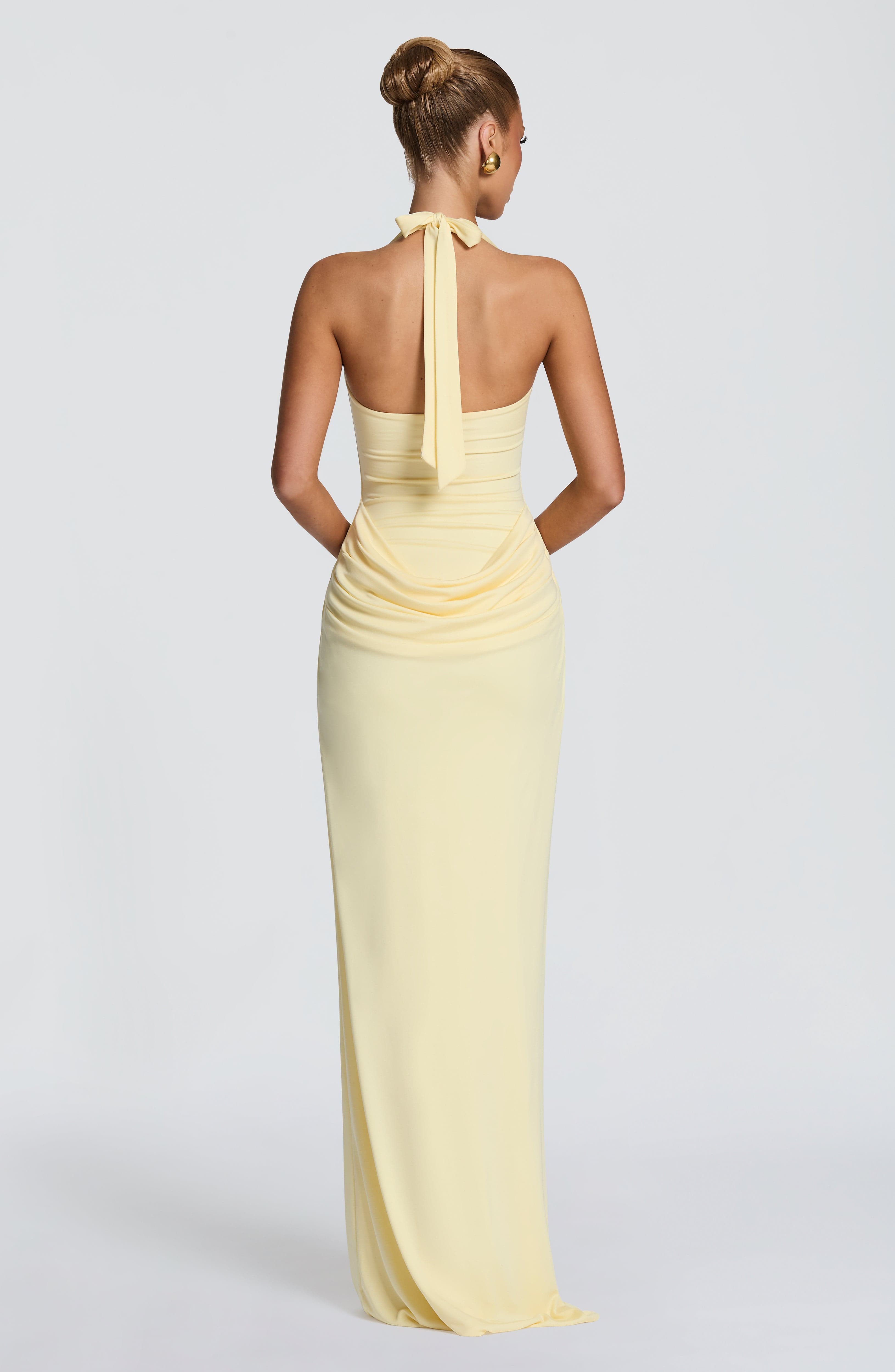 ホルターネックスクエアネックマキシドレス、ウエストドレープ、 - Maxi Dress Halter のレビューと価格