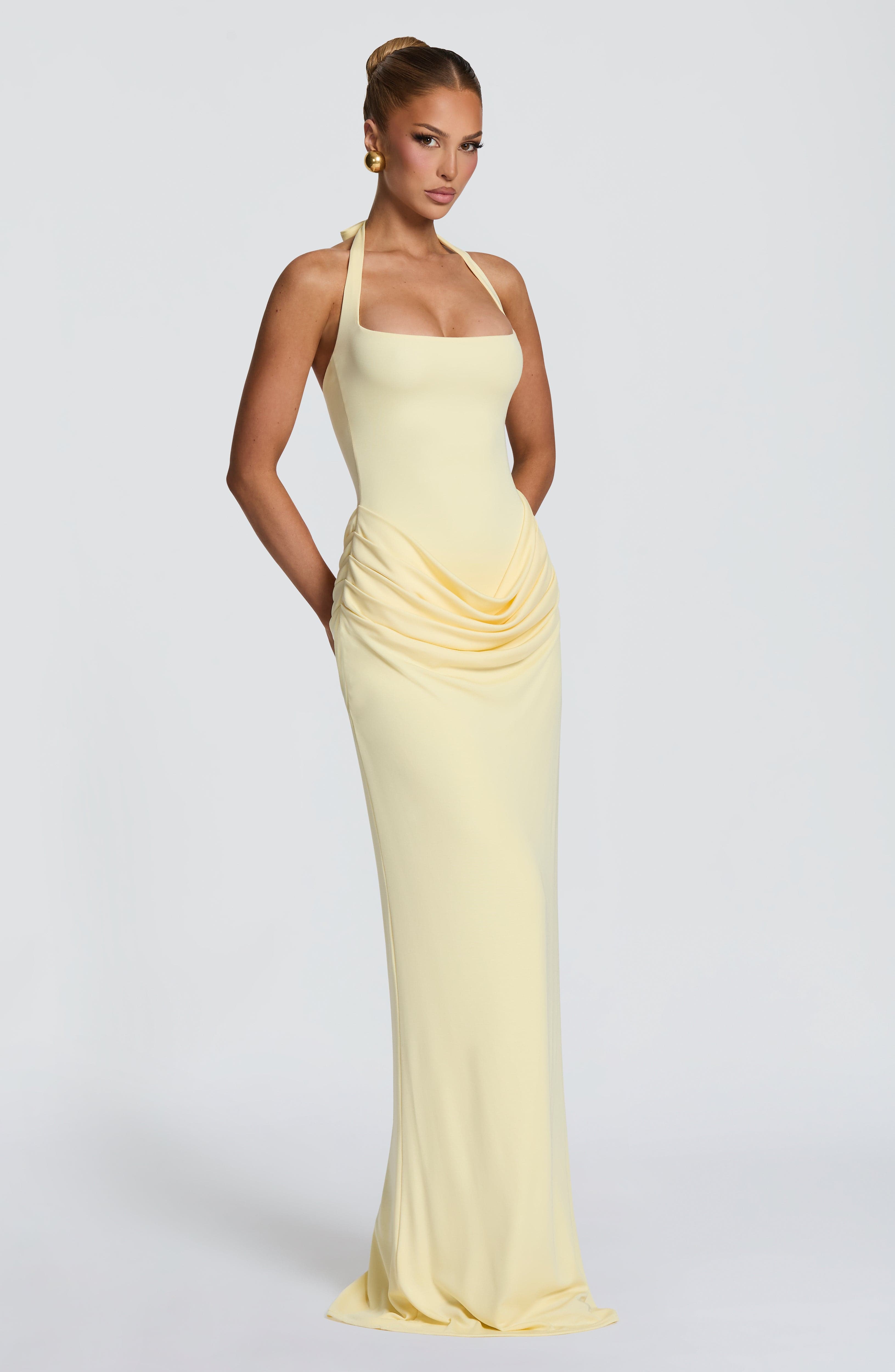 ホルターネックスクエアネックマキシドレス、ウエストドレープ、 - Maxi Dress Halter のレビューと価格